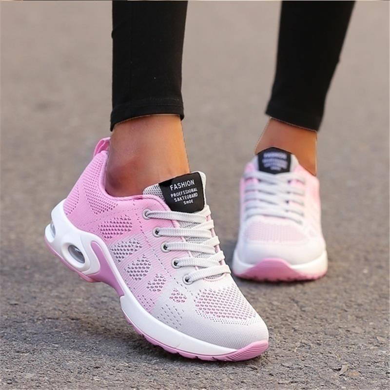 Sneakersy damskie sportowe z siateczki, wygodne buty do biegania i na siłownię - Różowo-biały