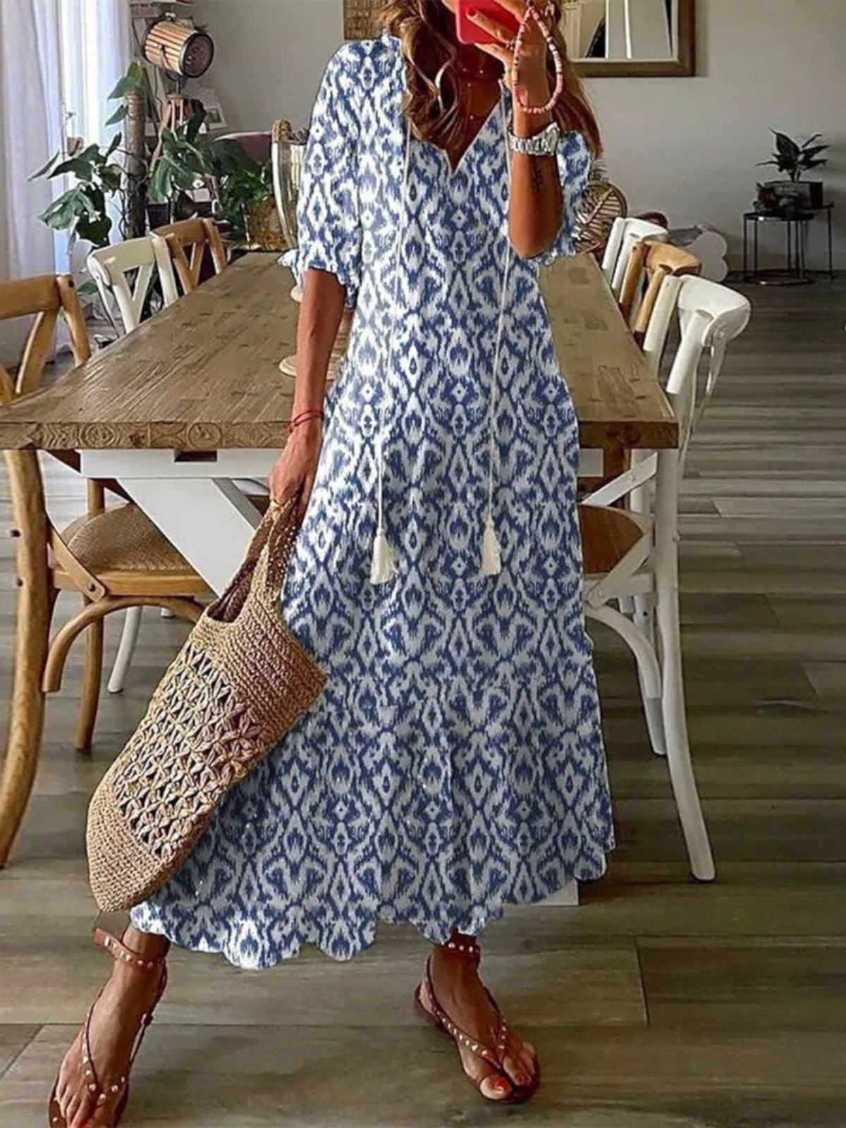 Sukienka damska maxi w kwiaty z dekoltem V, boho na lato i na plażę - Niebieski